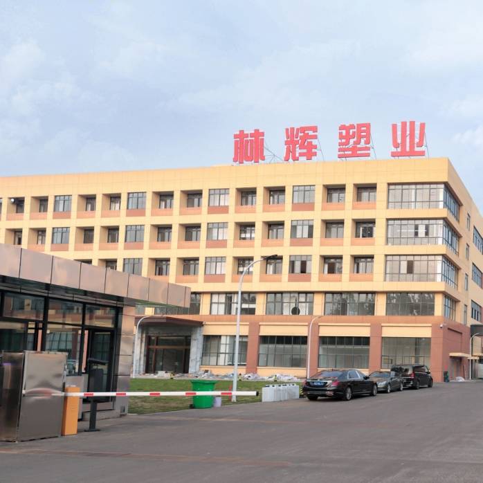 怎樣降低塑料托盤廠家批發(fā)價(jià)格？你知道托盤的生產(chǎn)成本嗎？